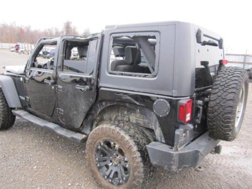 2010 Wrangler Wrecked Rebuildable Damaged Rollover Salvage Title Repairable, image 4