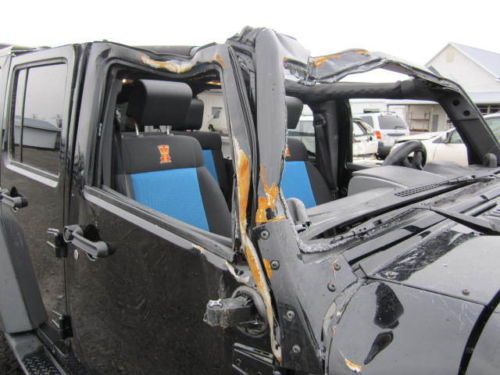 2010 Wrangler Wrecked Rebuildable Damaged Rollover Salvage Title Repairable, image 5