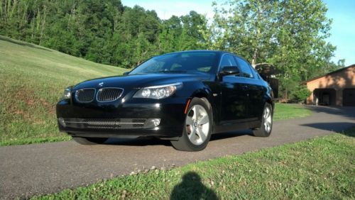 2008 bmw 528xi base sedan 4-door 3.0l