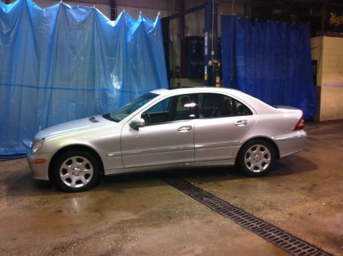 2005 mercedes-benz c class 4d sedan 4matic