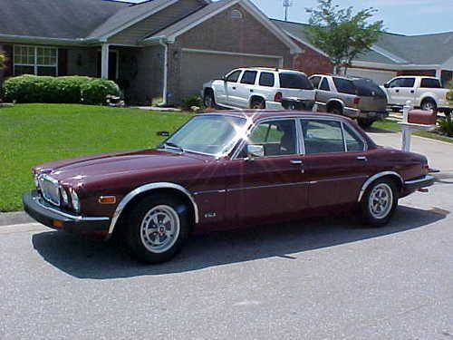 Jaguar 1985 xj-6 super color combo  runs super great