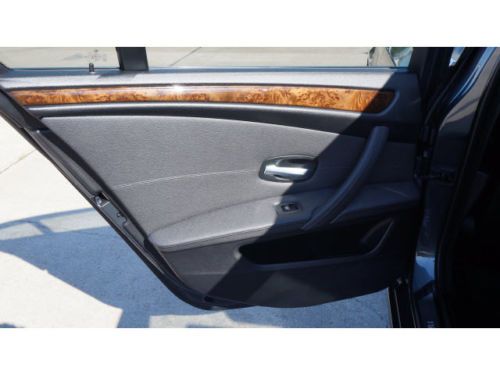 3.0L Power Door Locks Power Windows Power Passenger Seat Power Driver's Seat, image 18
