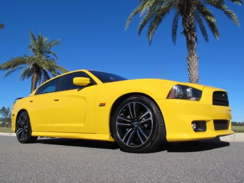 Dodge charger super bee srt8 low low miles extra clean !! 6.4l hemi 475hp auto