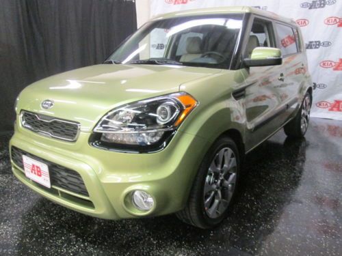 2013 kia soul exclaim hatchback 4-door 2.0l - green