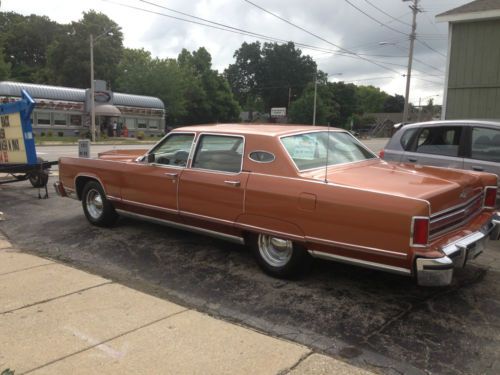 1977 lincoln continental base hardtop 4-door 7.5l