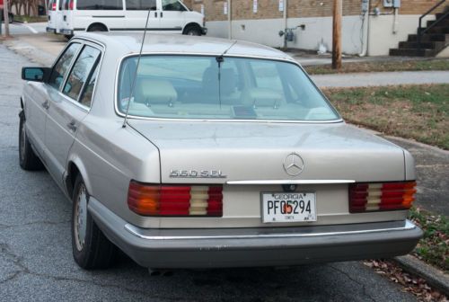1991 Mercedes-Benz 560SEL Base Sedan 4-Door 5.6L, image 5