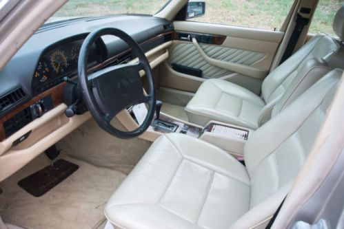 1991 Mercedes-Benz 560SEL Base Sedan 4-Door 5.6L, image 6