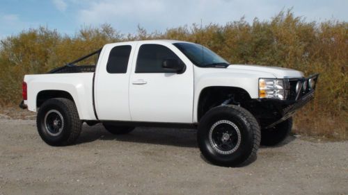 630 hp supercharged 6.0l long travel 2009 chevy silverado lt 1500 fast!!!