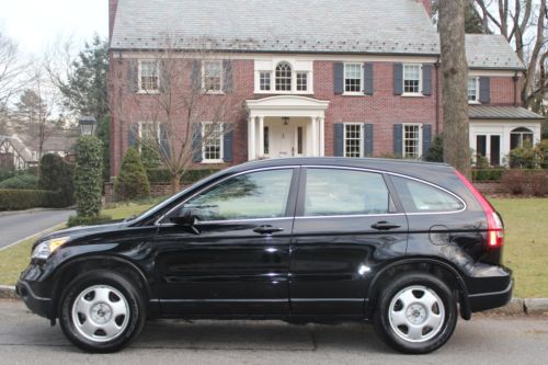 2009 honda cr-v lx sport utility, immaculate, low miles 36 k, clean, runs great!