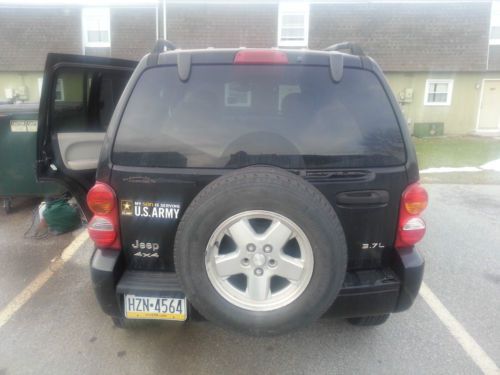 2003 Jeep Liberty Limited Sport Utility 4-Door 3.7L, image 2