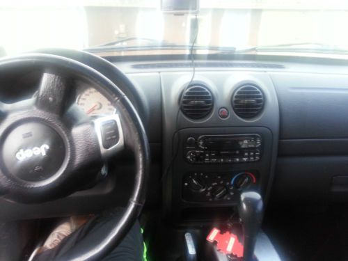 2003 Jeep Liberty Limited Sport Utility 4-Door 3.7L, image 8