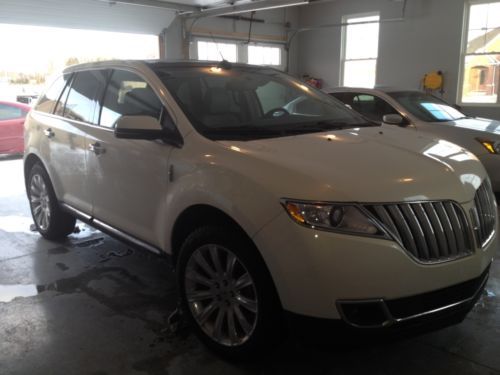 2013 lincoln mkx base sport utility 4-door 3.7l awd (lease assumption)