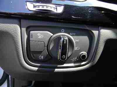 L 4.2 Quattr Leather NAV Adaptive Suspension Traction Control Stability Control, US $79,995.00, image 12