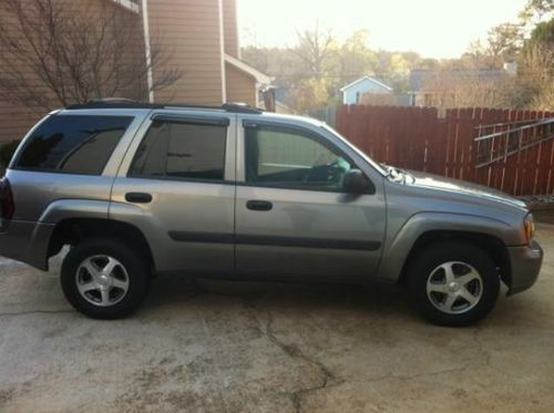 2005 chevy trailblazer suv runs great