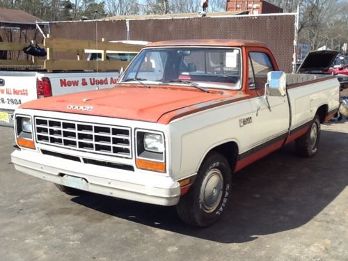 1984 dodge ram 100 custom - slant 6 cyl - 8 foot bed - no rot- runs and drives