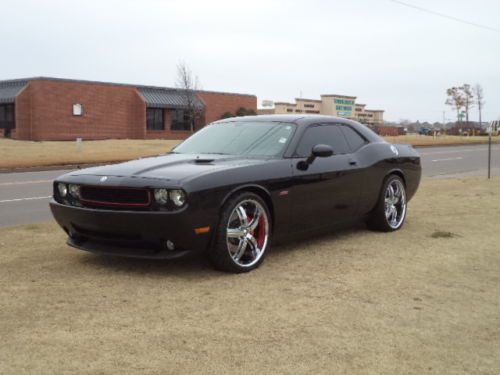 Srt 8 w/ upgraded exhaust and dub 22&#039; staggered wheels, immaculate condition