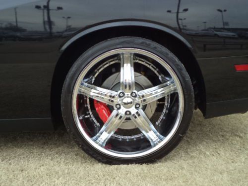 SRT 8 W/ UPGRADED EXHAUST AND DUB 22' STAGGERED WHEELS, IMMACULATE CONDITION, image 15
