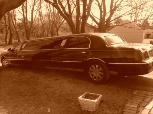 2004 lincoln towncar stretch limousine 8-10 passenger