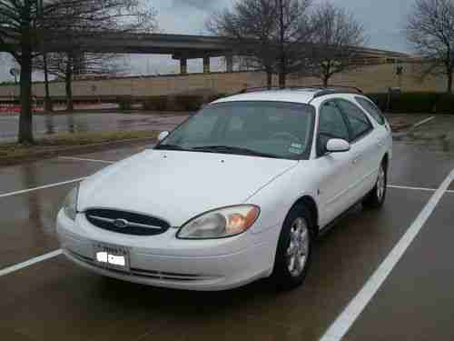 2000 Ford Taurus SE Wagon ( FFE - flexible fuel vehicle), image 2