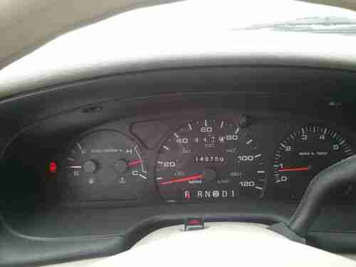 2000 Ford Taurus SE Wagon ( FFE - flexible fuel vehicle), image 8