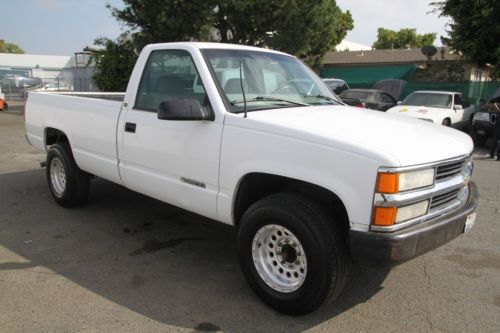 1998 chevrolet c/k 2500 reg. cab 2wd  automatic 8 cylinder no reserve