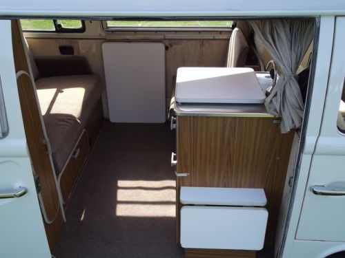 Restored 1973 Westfalia. Rare Automatic, Rebuilt Motor & Trans New Paint., image 9