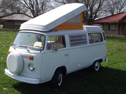 Restored 1973 Westfalia. Rare Automatic, Rebuilt Motor & Trans New Paint., image 21