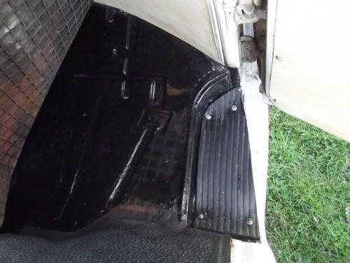 Restored 1973 Westfalia. Rare Automatic, Rebuilt Motor & Trans New Paint., image 23