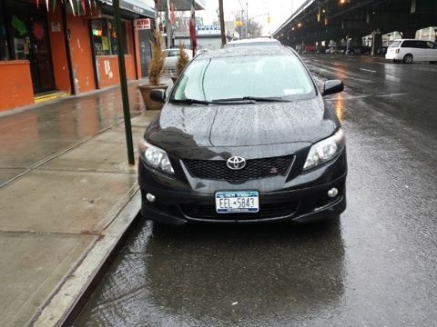 2009 toyota corolla s sedan 4-door 1.8l