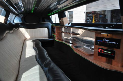 2011 Chrysler 300 LIMOUSINE 150" IMPERIAL, image 9