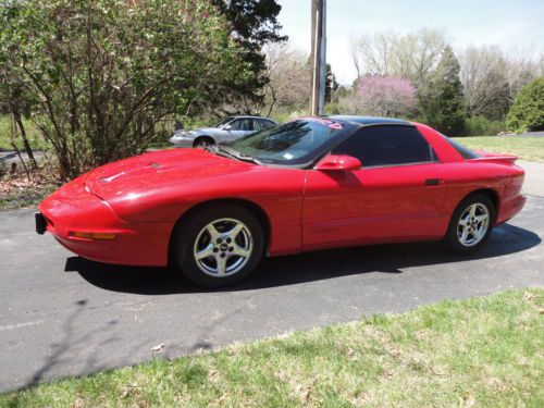 1996 pontiac firebird 6 cyl with t-tops!!!