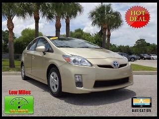 2010 toyota prius iii navigation rear camera solar roof pkg jbl &amp; new tires!