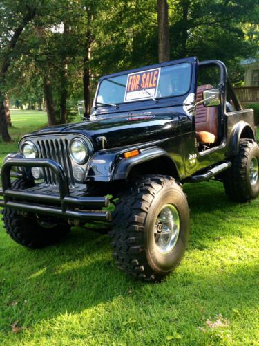 Fully restored &#039;82 monster cj7 v8 - 36&#034; tsl super swampers  - 2 amp alpine sound