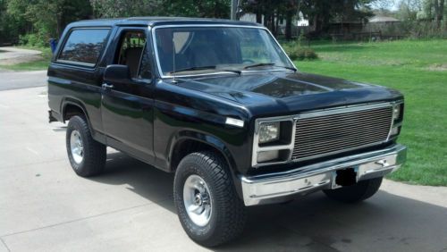 1984 ford bronco xlt