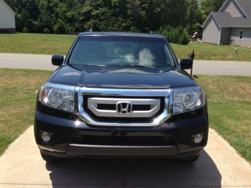 2011 honda pilot touring sport utility 4-door 3.5l black nice loaded