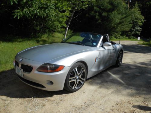 2003 bmw z4 2.5i convertible 2-door 2.5l