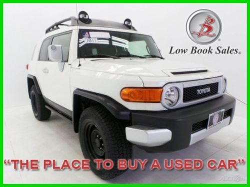 We finance! 2011 fj cruiser white 25k 4l v6 4x4 4wd suv premium bluetooth