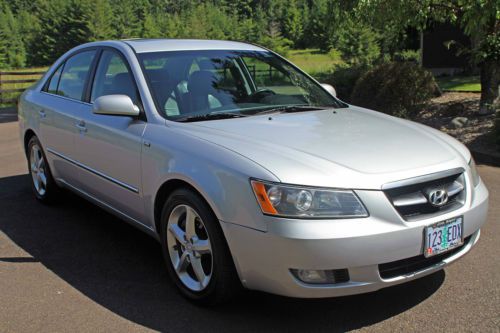 Hyundai sonata limited platinum package 2007 v6 silver loaded 61k leather garage