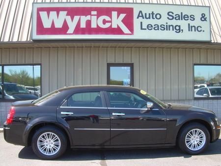 2010 chrysler 300 touring company car