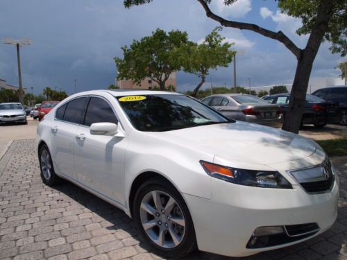 BEAUTIFUL FLORIDA CAR 30K MILES LEATHER NAV/BLUETOOTH LOADED 3.5L V6, image 2