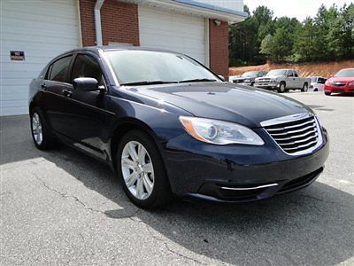 Chrysler 200 touring low miles 4 dr sedan automatic gasoline 2.4l l4 sfi dohc 16