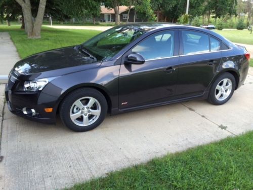 2014 chevrolet cruze lt/rs   **950 miles**