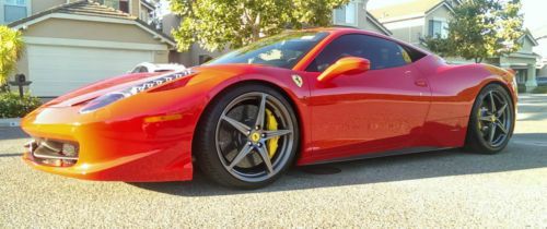 2012 ferrari 458 italia base coupe 2-door 4.5l