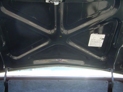 1977 Diamond Black Lincoln Town Coupe in excellent condition, image 17