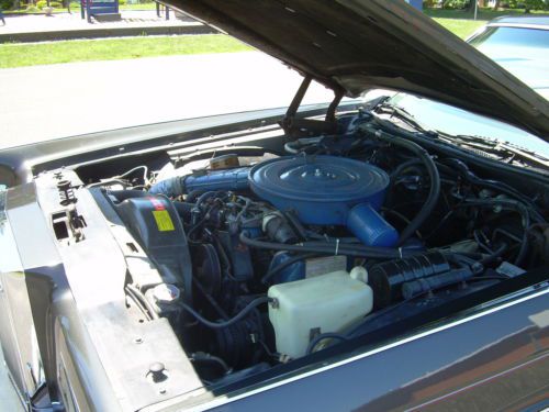 1977 Diamond Black Lincoln Town Coupe in excellent condition, image 19