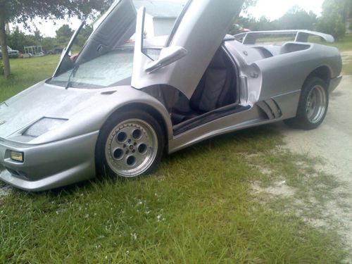 Lamborghini diablo roadster