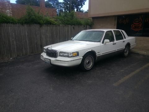 1997 lincoln town car signature sedan 4-door 4.6l