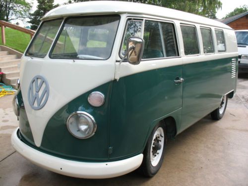 1967 vw split window bus typeii