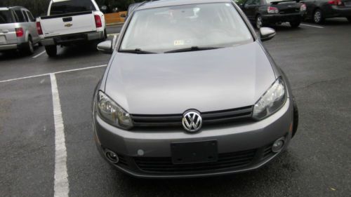 2010 volkswagen golf tdi hatchback 4-door 2.0l,  hard to find,  low reserve