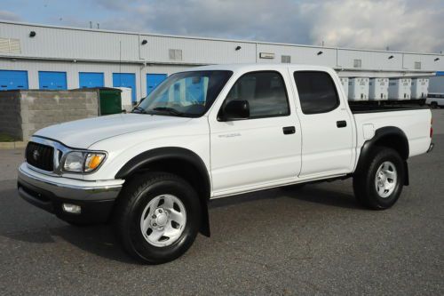 2004 toyota tacoma / crew cab / prerunner v6 / amazing condition / good miles